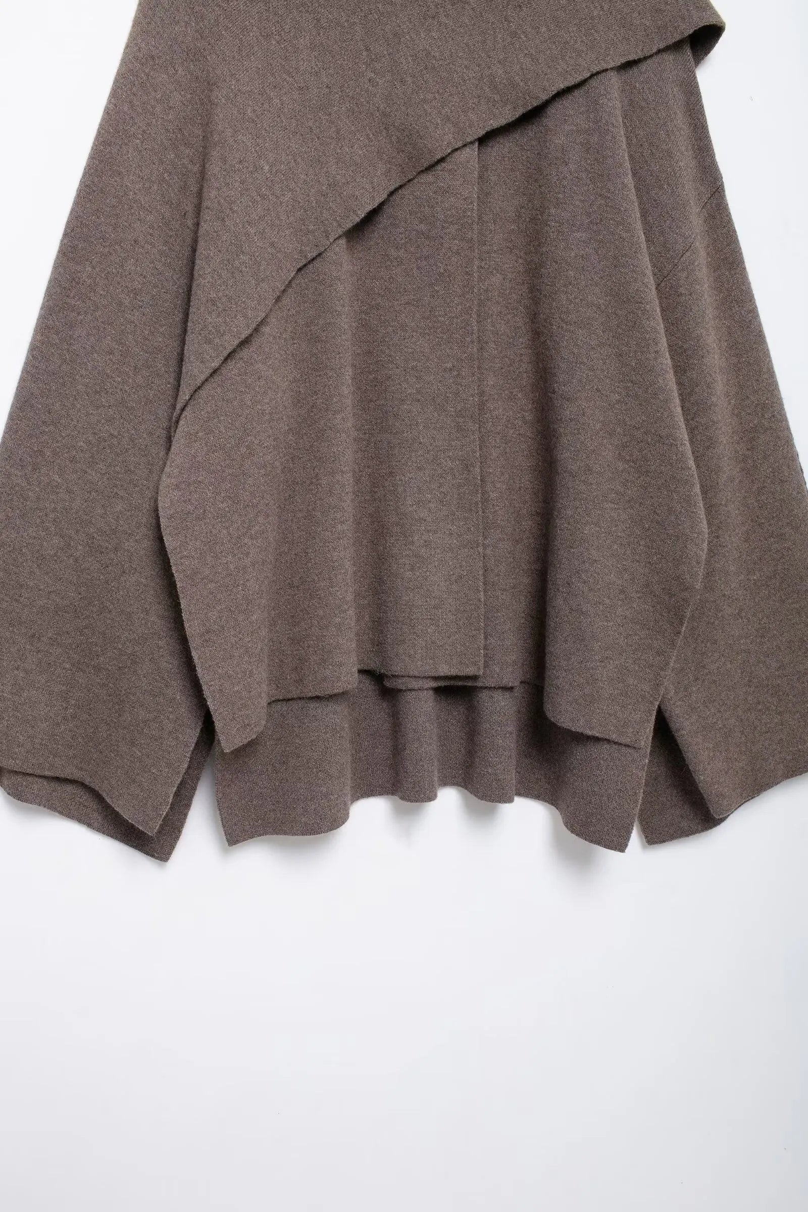 TEREZA SWEATER