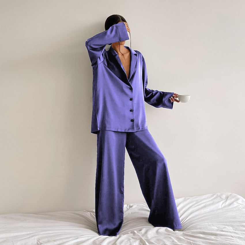 OVERSIZED SILK SUIT