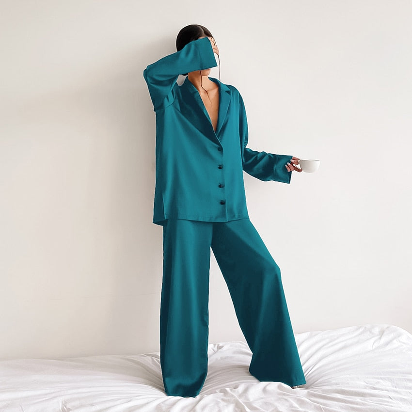 OVERSIZED SILK SUIT