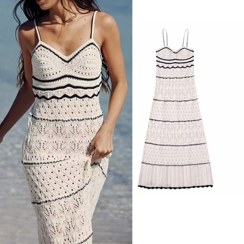 ELEGANT KNITTED, CURTAIN DRESS.